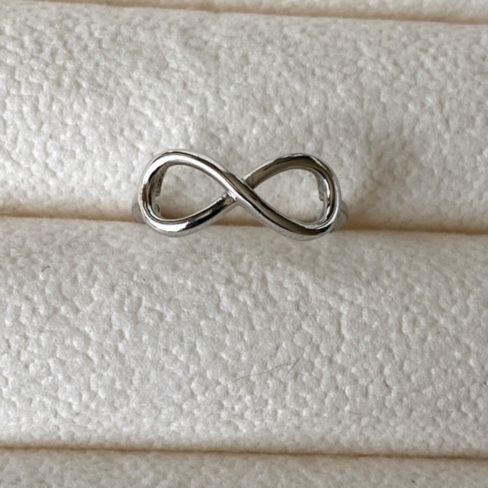 Sterling silver 925 ring infinity ring size 6